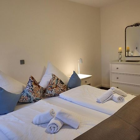 Ferienwohnung 1 Im Reetdachhaus Muehlenhof Sankt Peter-Ording Exteriör bild